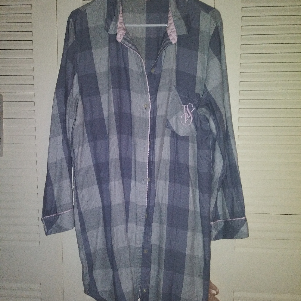 Victoria's Secret sleep shirt
